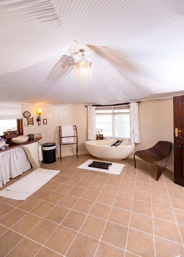 Olarro Lodge Maji Moto Buitenkant foto